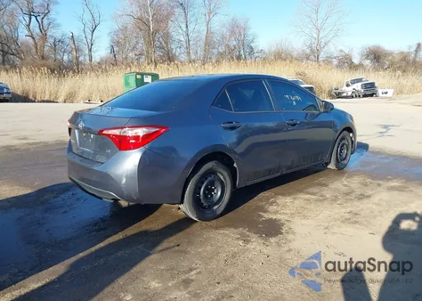 2018 Toyota Corolla Le z USA, uszkodzony, nr VIN 2T1BURHE5JC969463